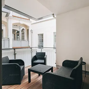 https://dill-apartment-frauenkirchenblick.dresdenhotels.net